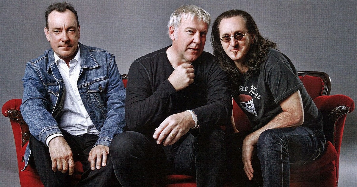 Geddy Lee e Alex Lifeson na homenagem pelo doutorado honorário do Rush na Nipissing University