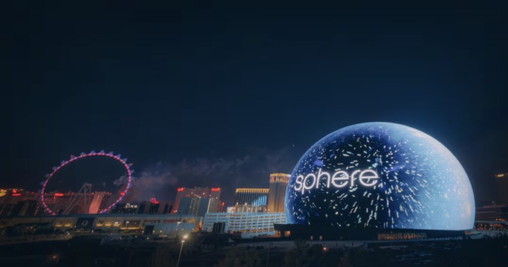 Rush no Sphere: Arte conceitual de Geddy Lee, Alex Lifeson e Anika Nilles diante do Sphere em Las Vegas